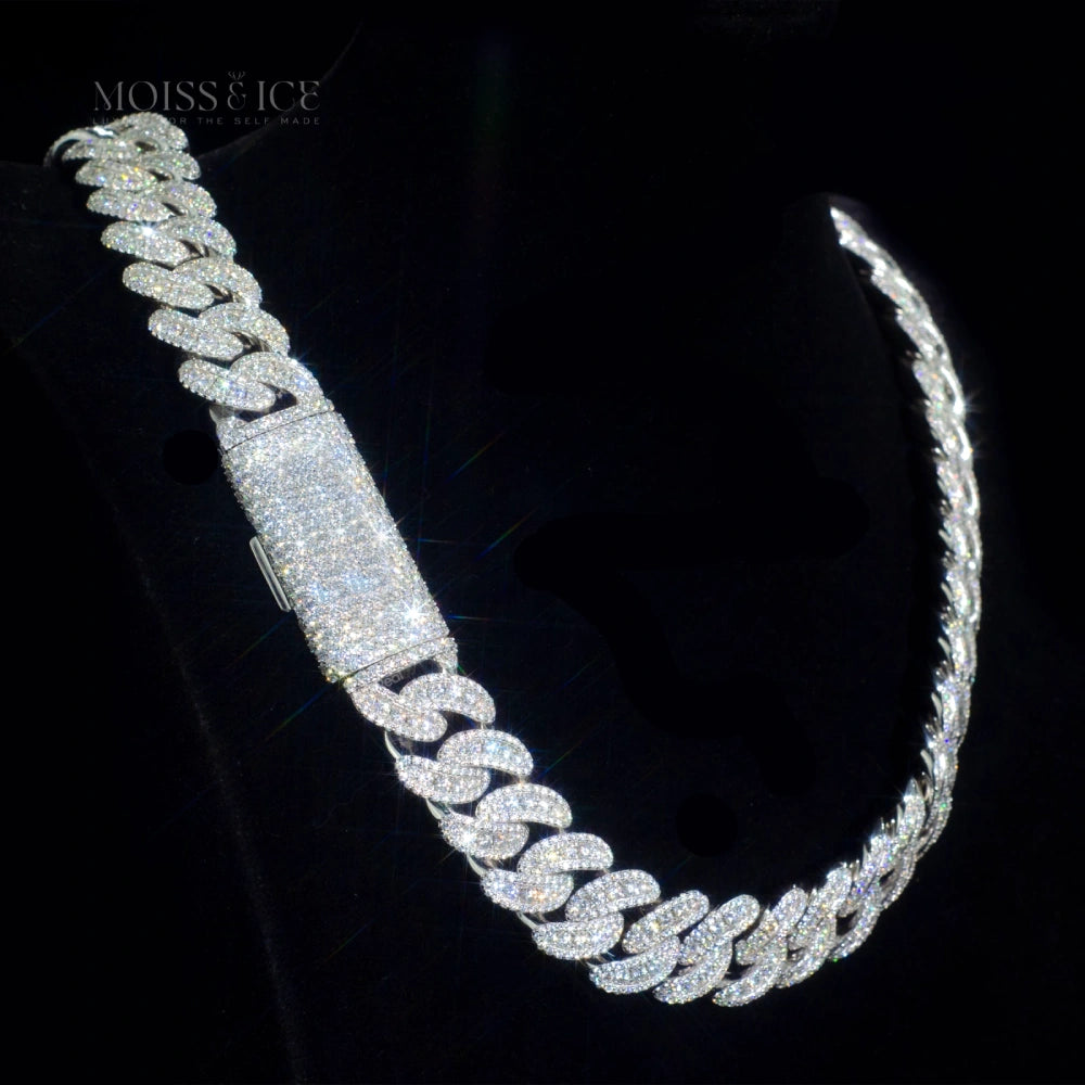 Iced 20 inch VVS Moissanite Cuban Link Chain 14K Gold - Moiss & Ice Canada